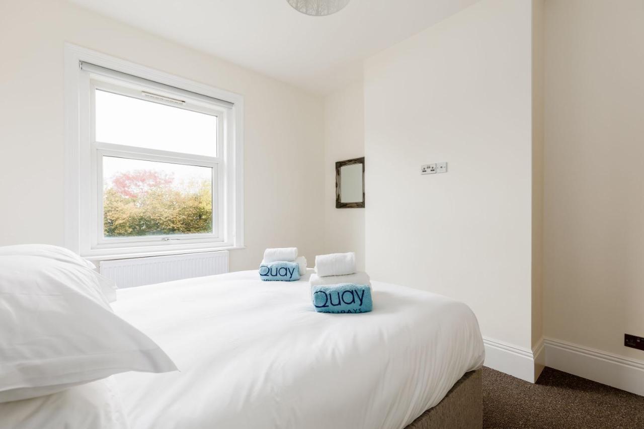 Park Lake View Poole Extérieur photo