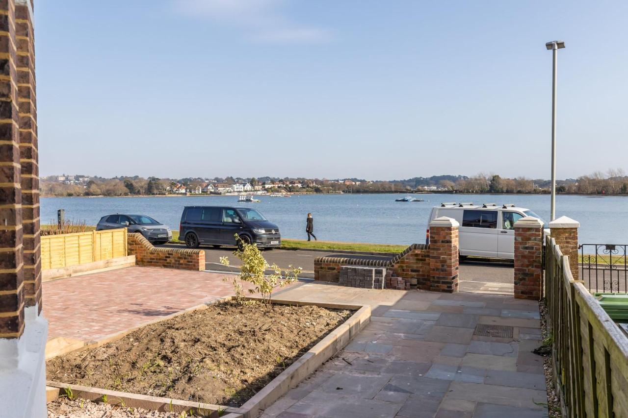 Park Lake View Poole Extérieur photo